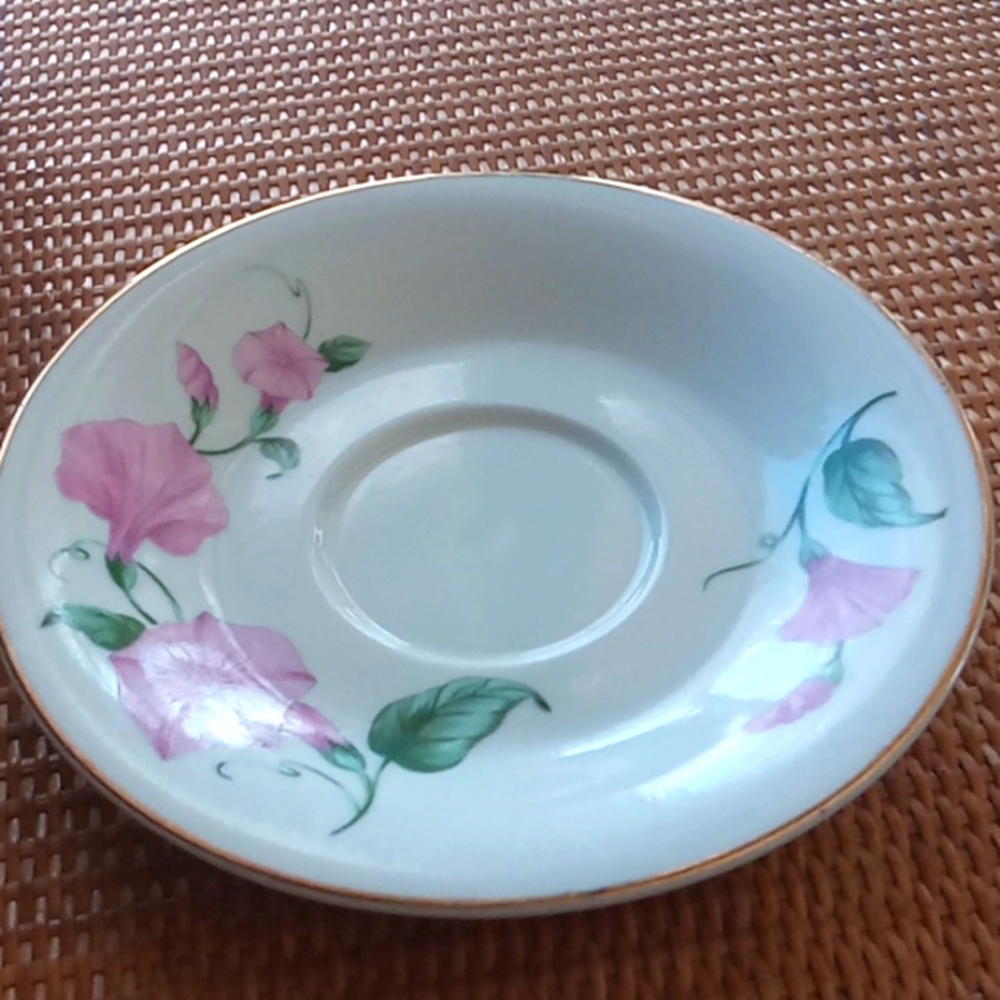 Very pretty pink morning glory tea cup - Picture 2 of 8